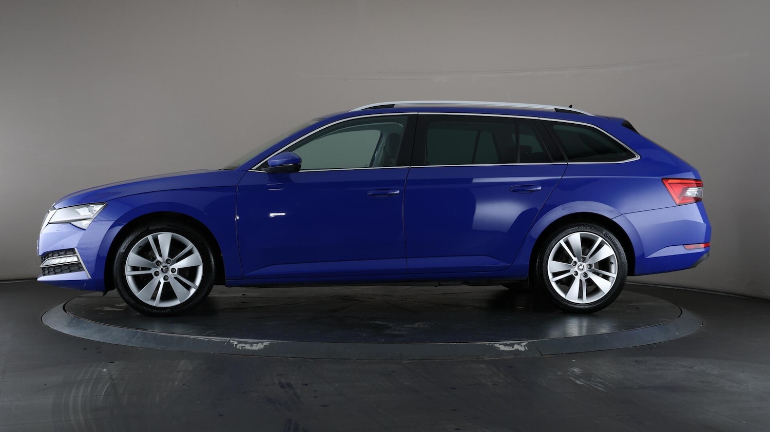 Used Skoda Superb 2021 for sale - 75915399: Photo 40