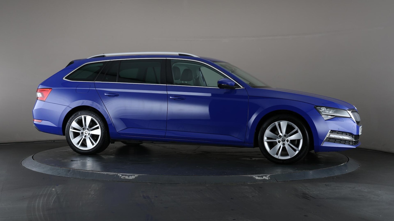 Used Skoda Superb 2021 for sale - 75915399: Photo 60