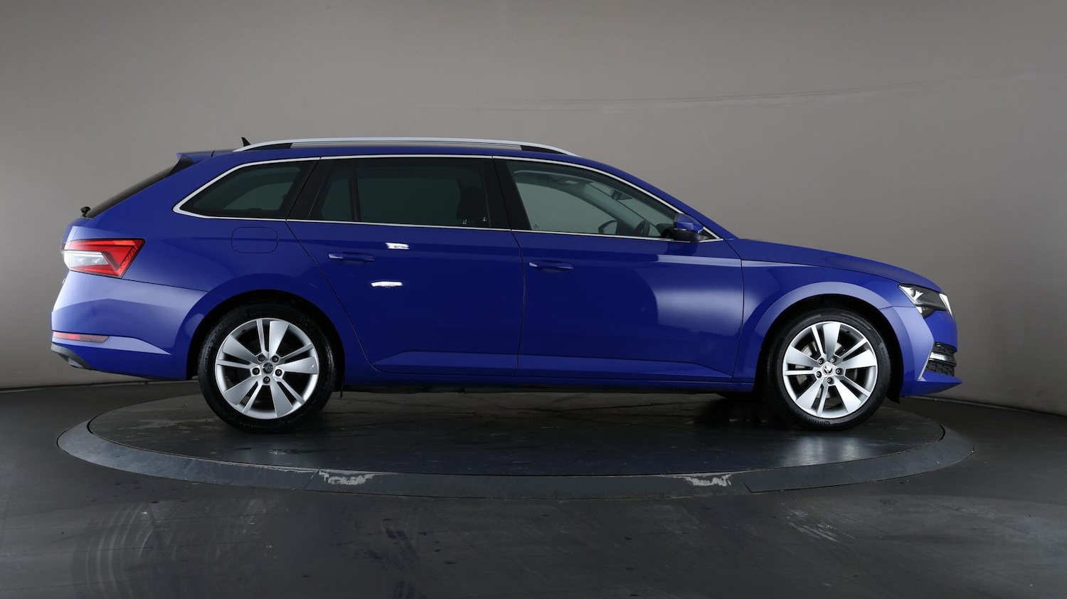 Used Skoda Superb 2021 for sale - 75915399: Photo 63