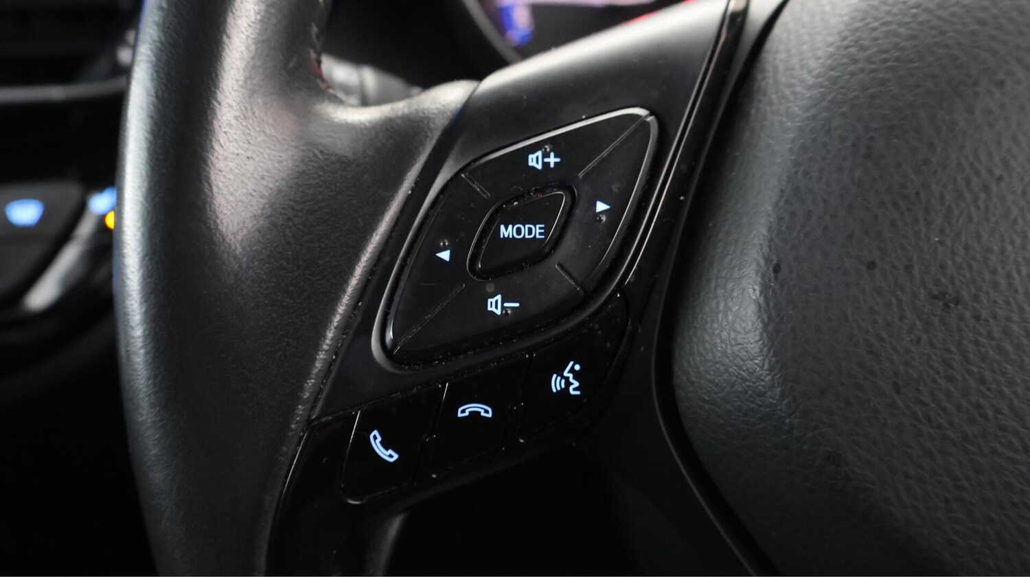 Used Toyota C-HR 2022 for sale - 76573401: Photo 23