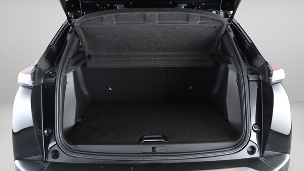Used Peugeot 2008 2023 for sale - 76318132: Photo 18