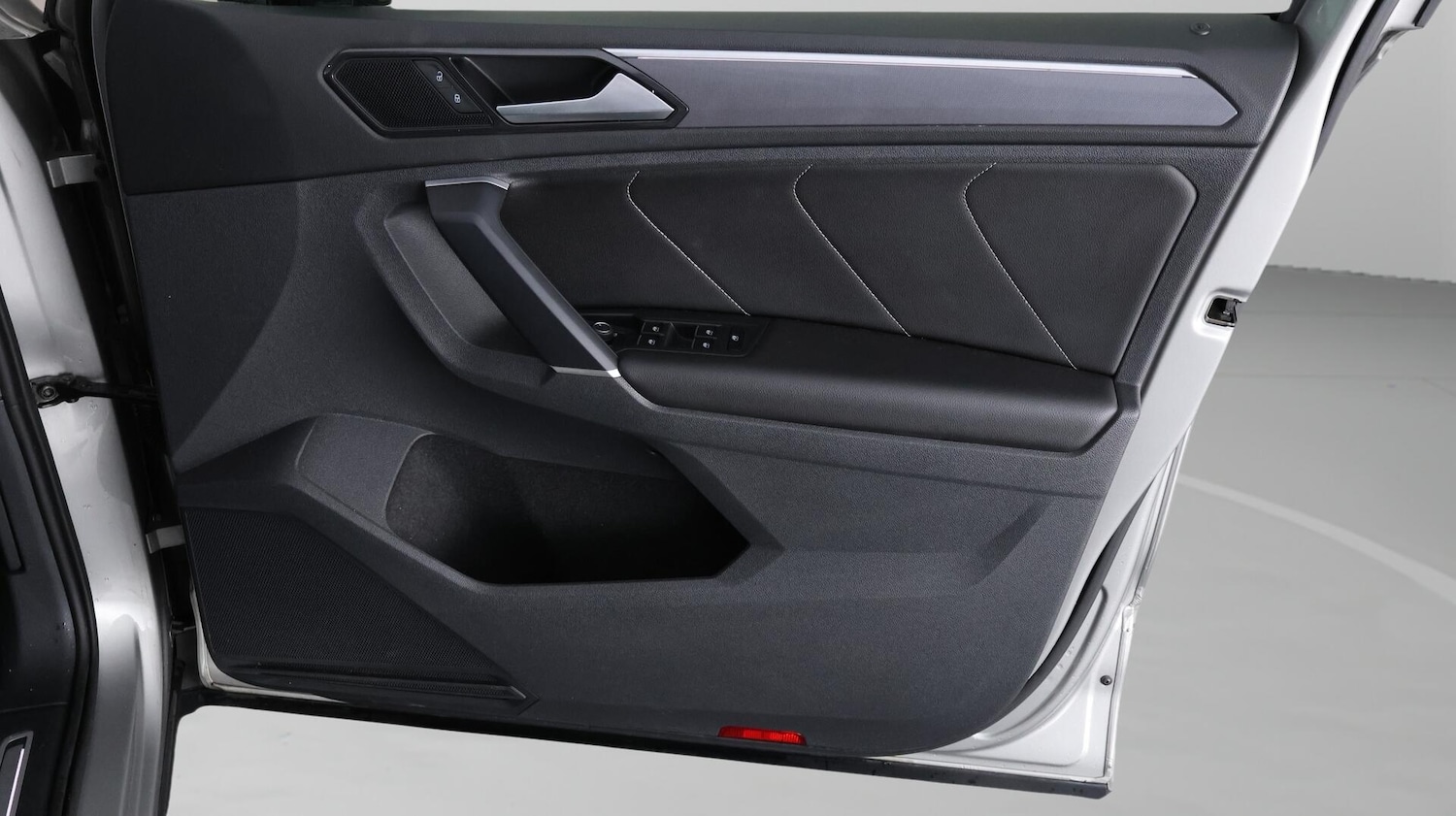 Used Volkswagen Tiguan 2017 for sale - 76432538: Photo 14