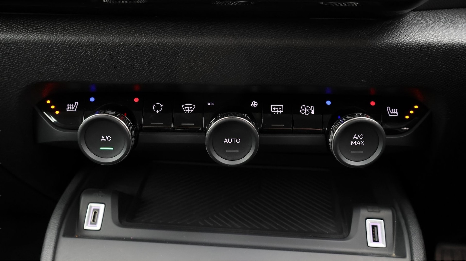 Used Citroen C4 2023 for sale - 77901221: Photo 12