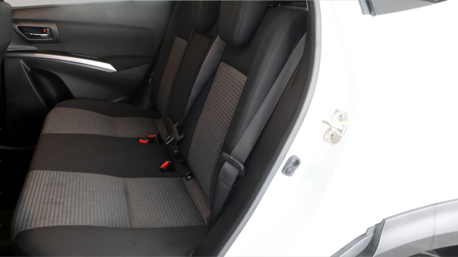 Used Suzuki SX4 S-Cross 2023 for sale - 77668297: Photo 15