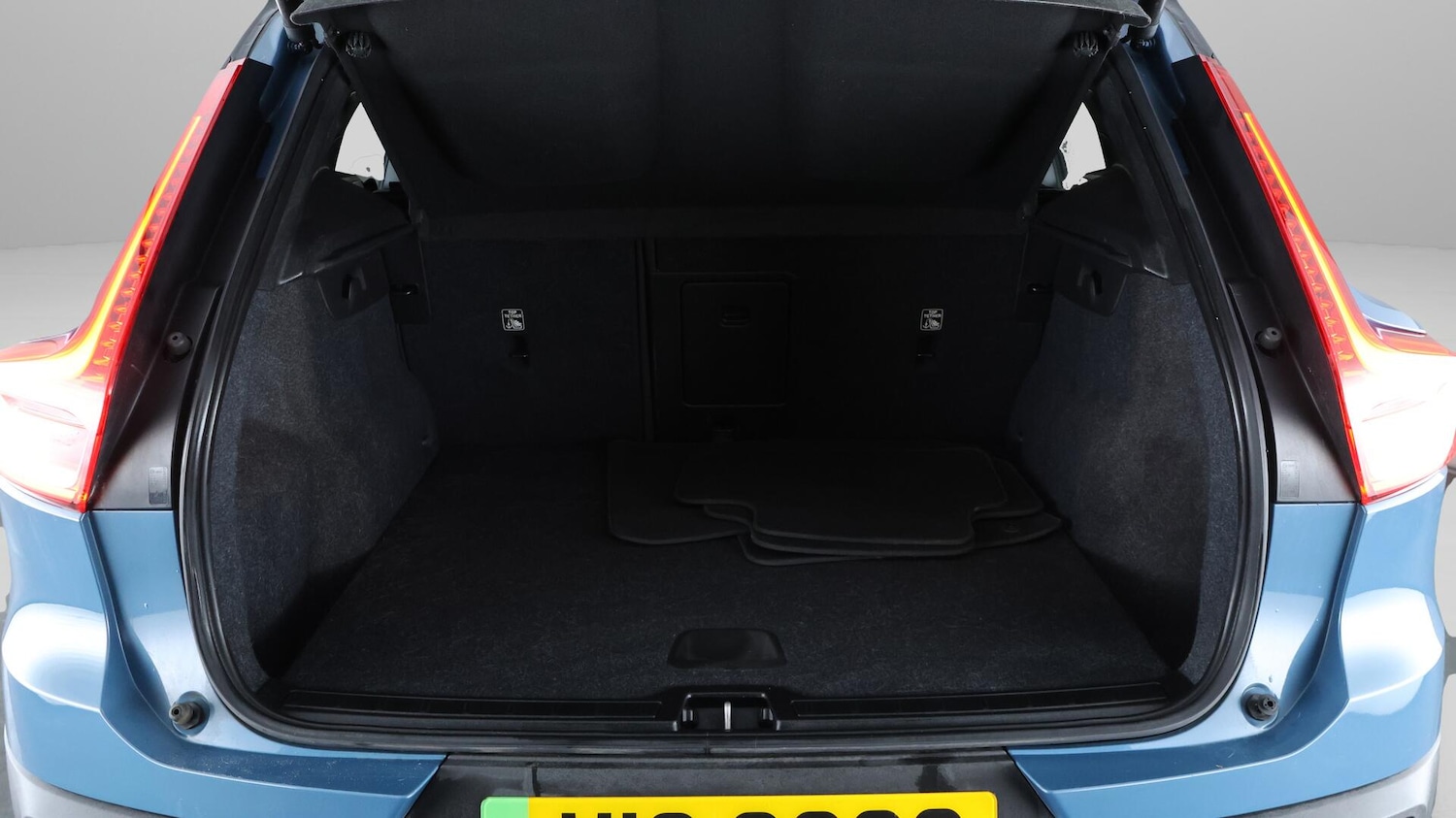 Used Volvo XC40 2022 for sale - 75977417: Photo 17