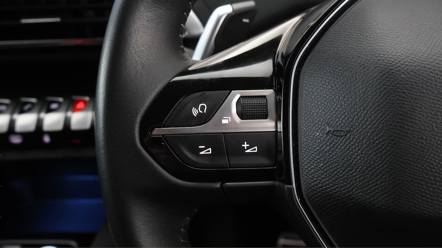 Used Peugeot 3008 2024 for sale - 77364147: Photo 21