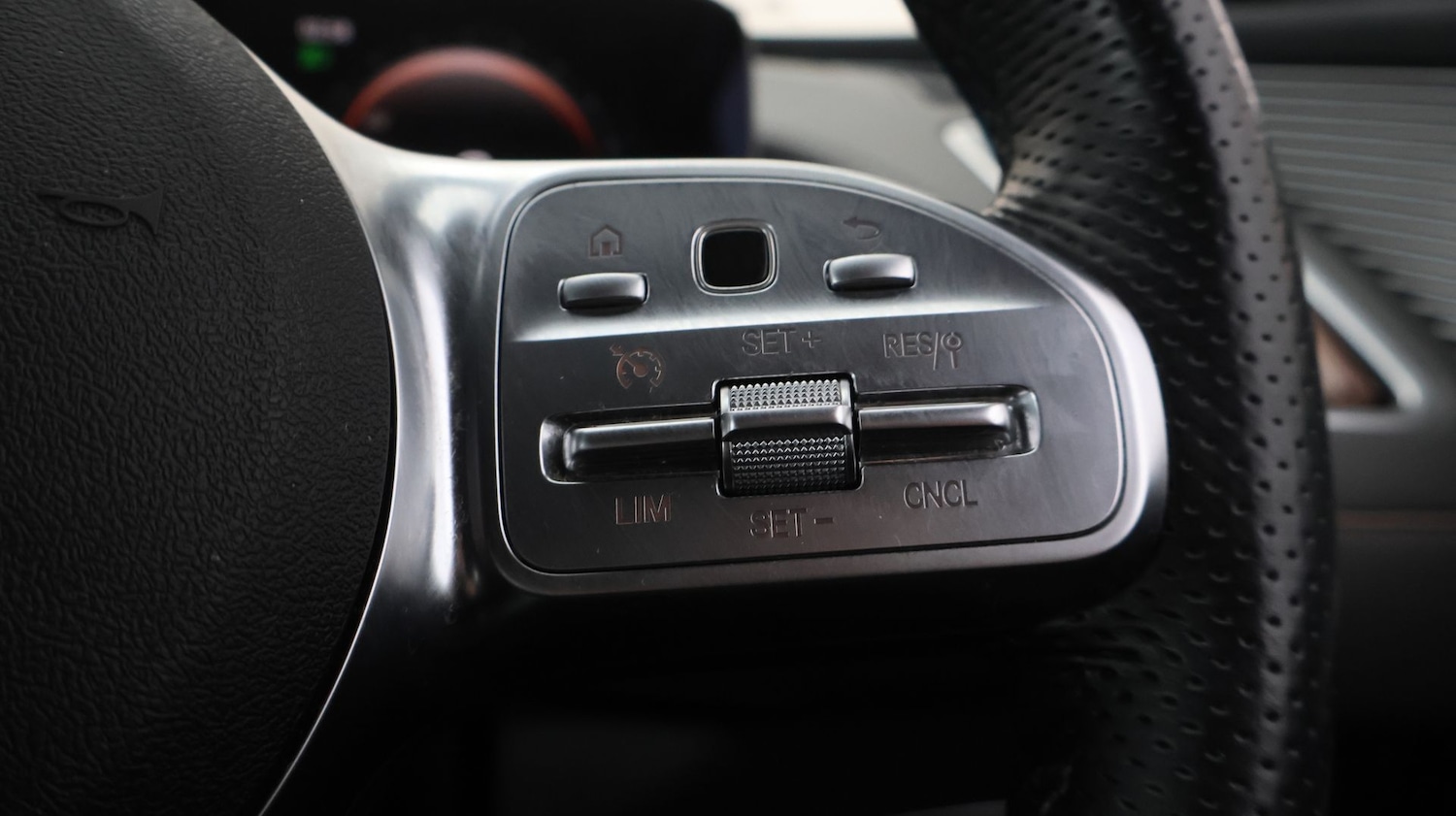 Used Mercedes-Benz EQC 2021 for sale - 77199255: Photo 24