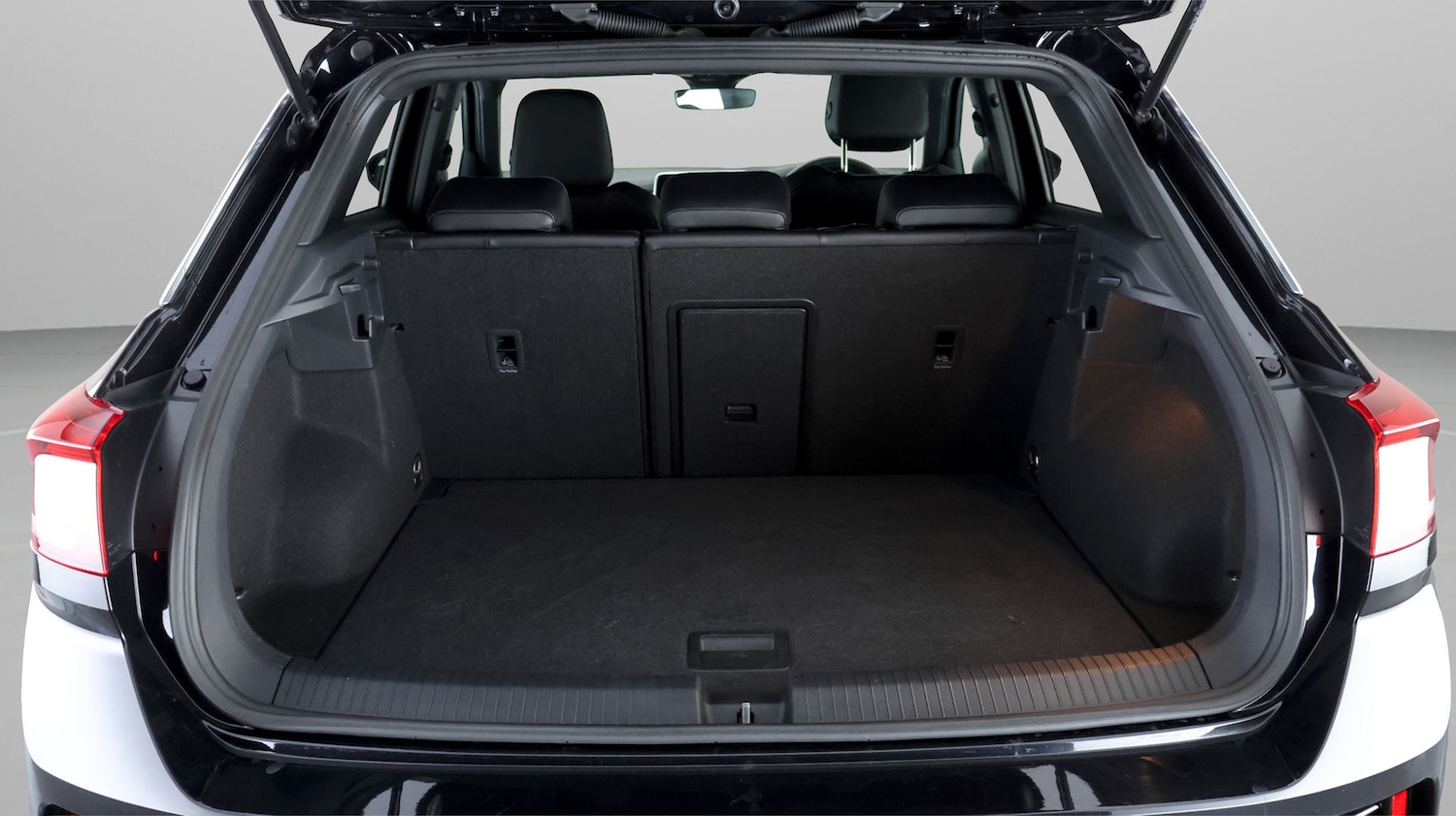 Used Volkswagen T-Roc 2023 for sale - 77381407: Photo 17