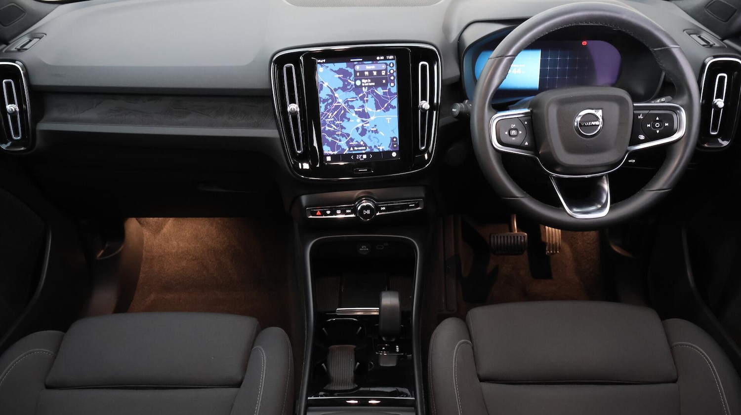 Used Volvo XC40 2022 for sale - 76012720: Photo 13