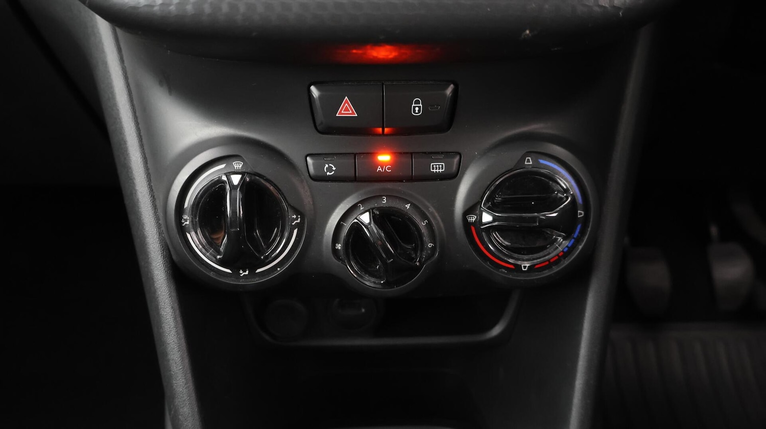 Used Peugeot 208 2019 for sale - 76380829: Photo 11