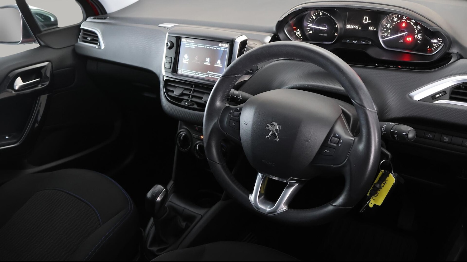 Used Peugeot 208 2019 for sale - 76380829: Photo 9