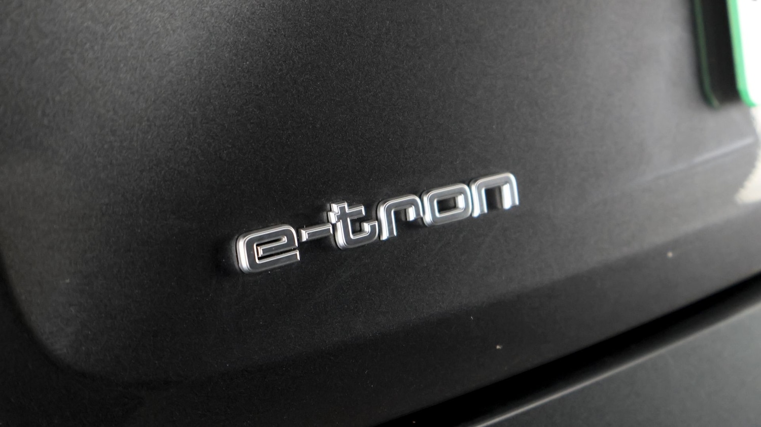 Used Audi e-tron 2023 for sale - 77610309: Photo 22