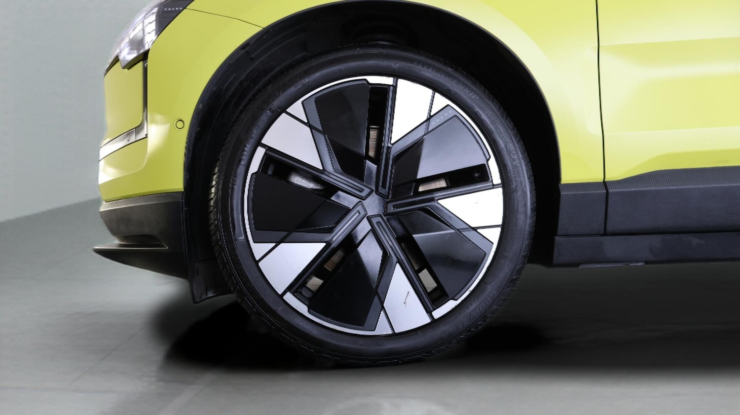 Used Volvo EX30 2024 for sale - 76645315: Photo 17