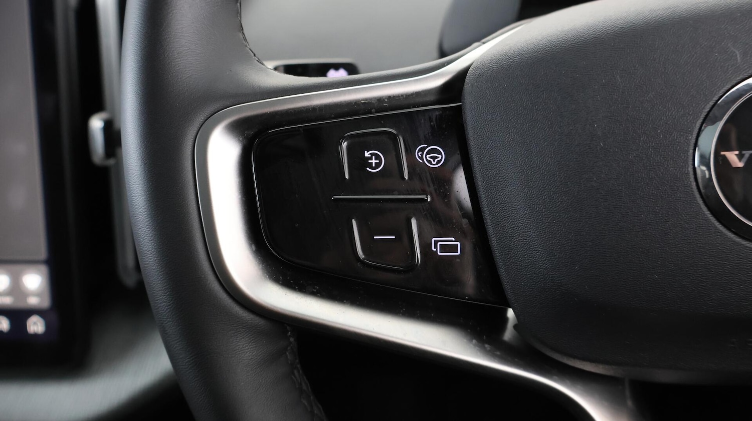 Used Volvo EX30 2024 for sale - 76645315: Photo 23