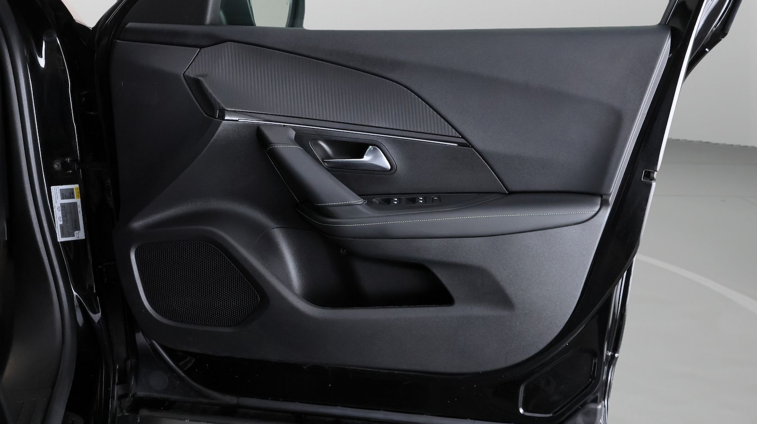 Used Peugeot 2008 2022 for sale - 77319789: Photo 15