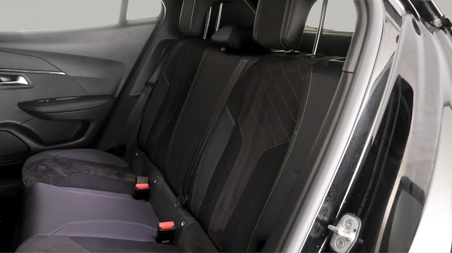 Used Peugeot 2008 2022 for sale - 77319789: Photo 16