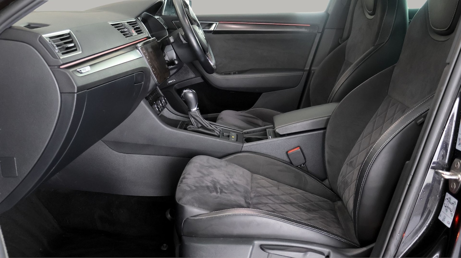 Used Skoda Superb 2019 for sale - 78095647: Photo 14