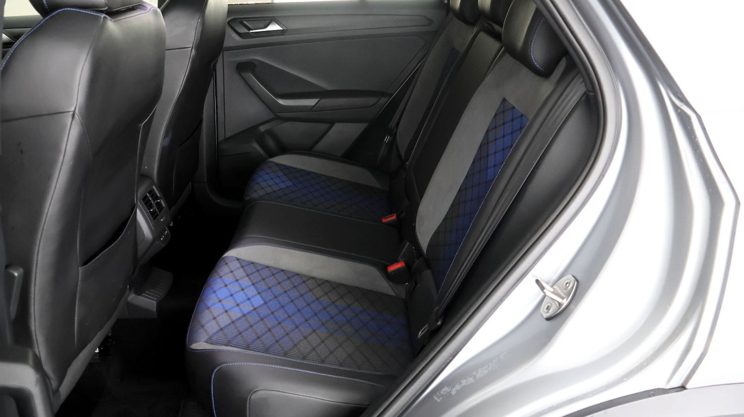 Used Volkswagen T-Roc for sale - 77477987: Photo 15