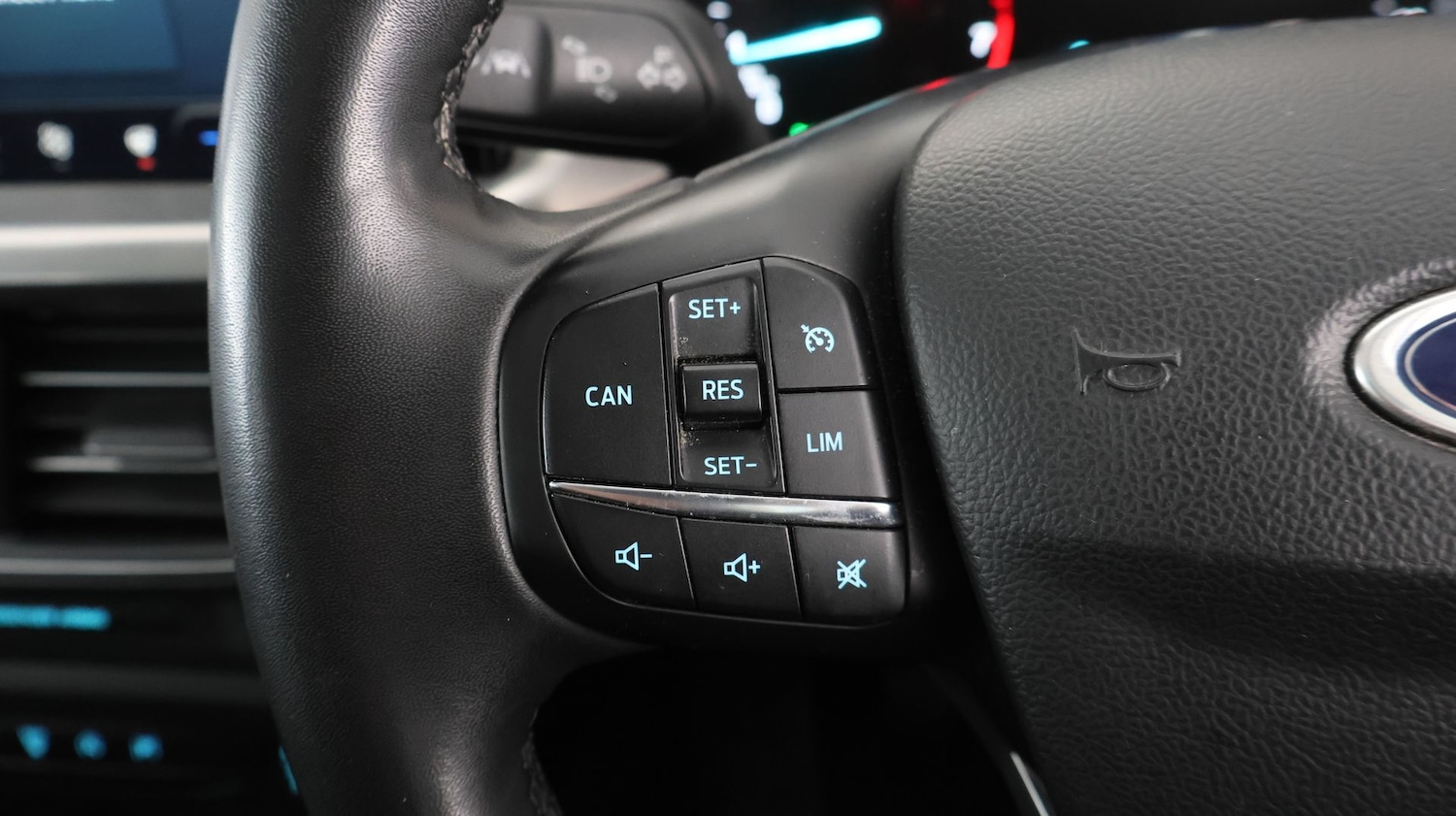 Used Ford Focus 2023 for sale - 77622790: Photo 21