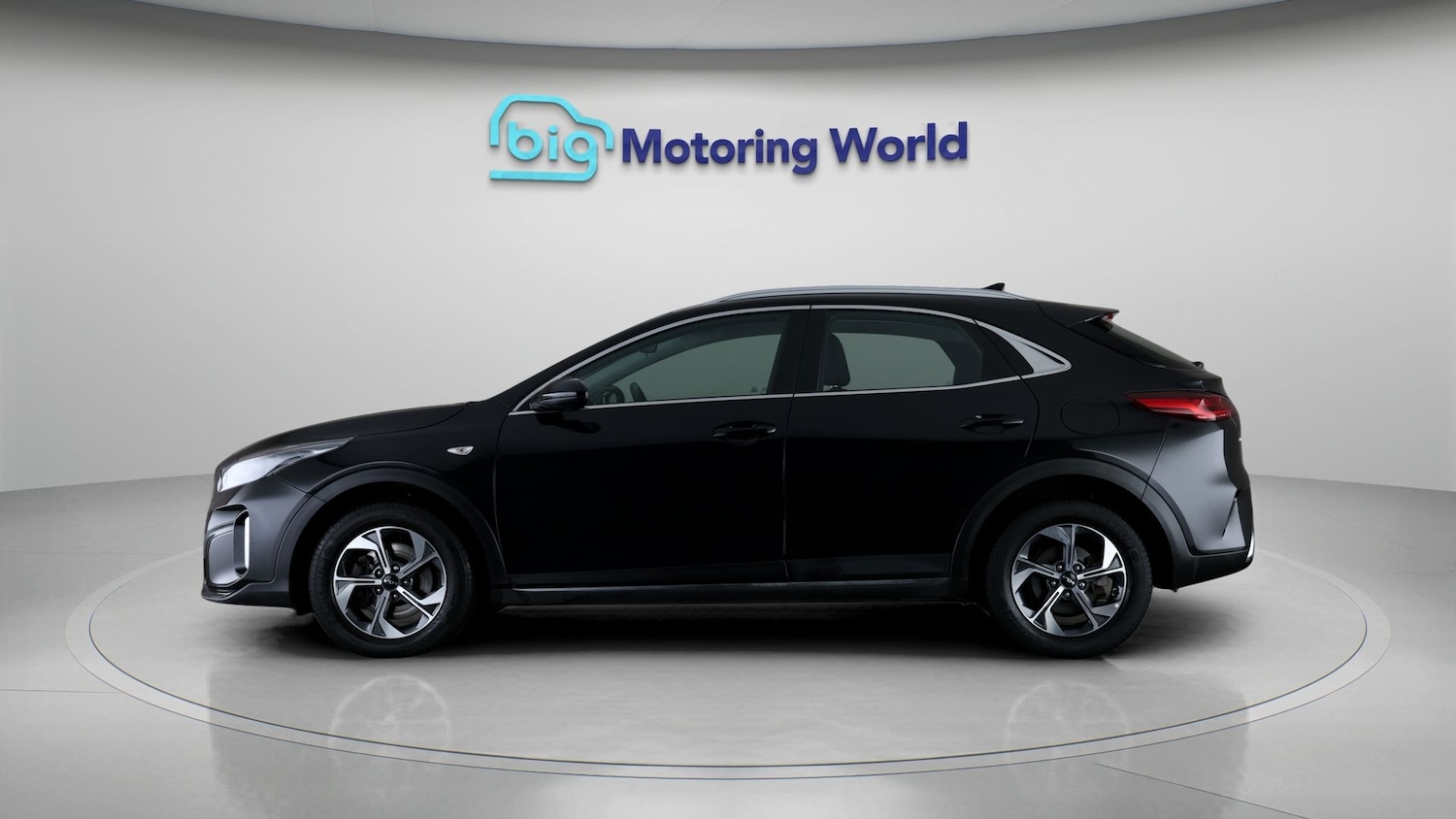 Used Kia XCeed 2023 for sale - 77678558: Photo 4