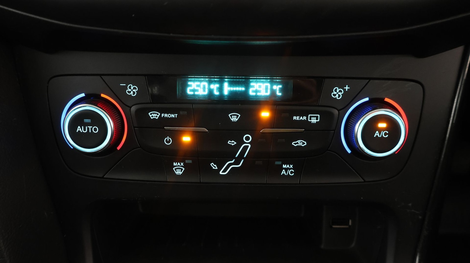 Used Ford Focus 2018 for sale - 77198408: Photo 12