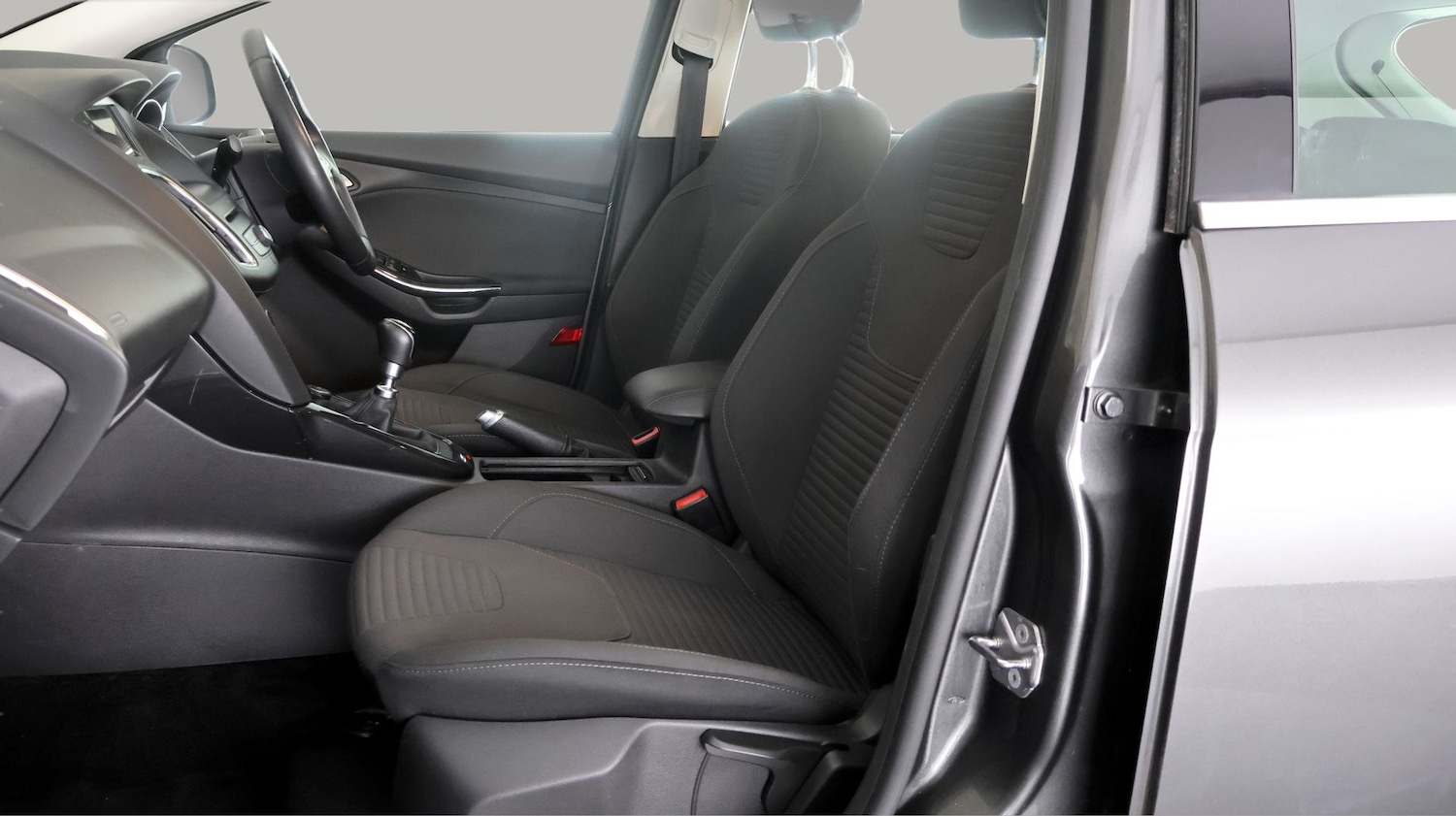 Used Ford Focus 2018 for sale - 77198408: Photo 14