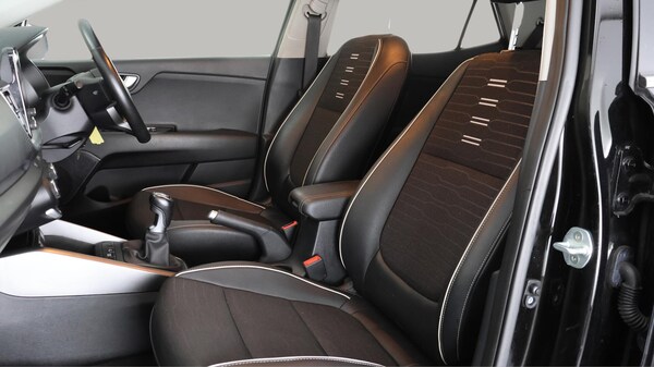 Used Kia Stonic 2022 for sale - 76179431: Photo 14