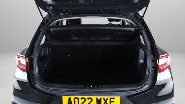 Used Kia Stonic 2022 for sale - 76179431: Photo 17
