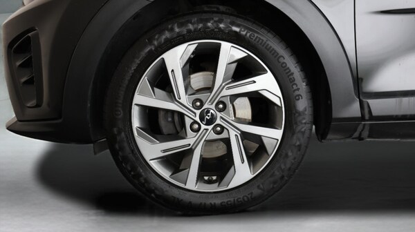 Used Kia Stonic 2022 for sale - 76179431: Photo 18