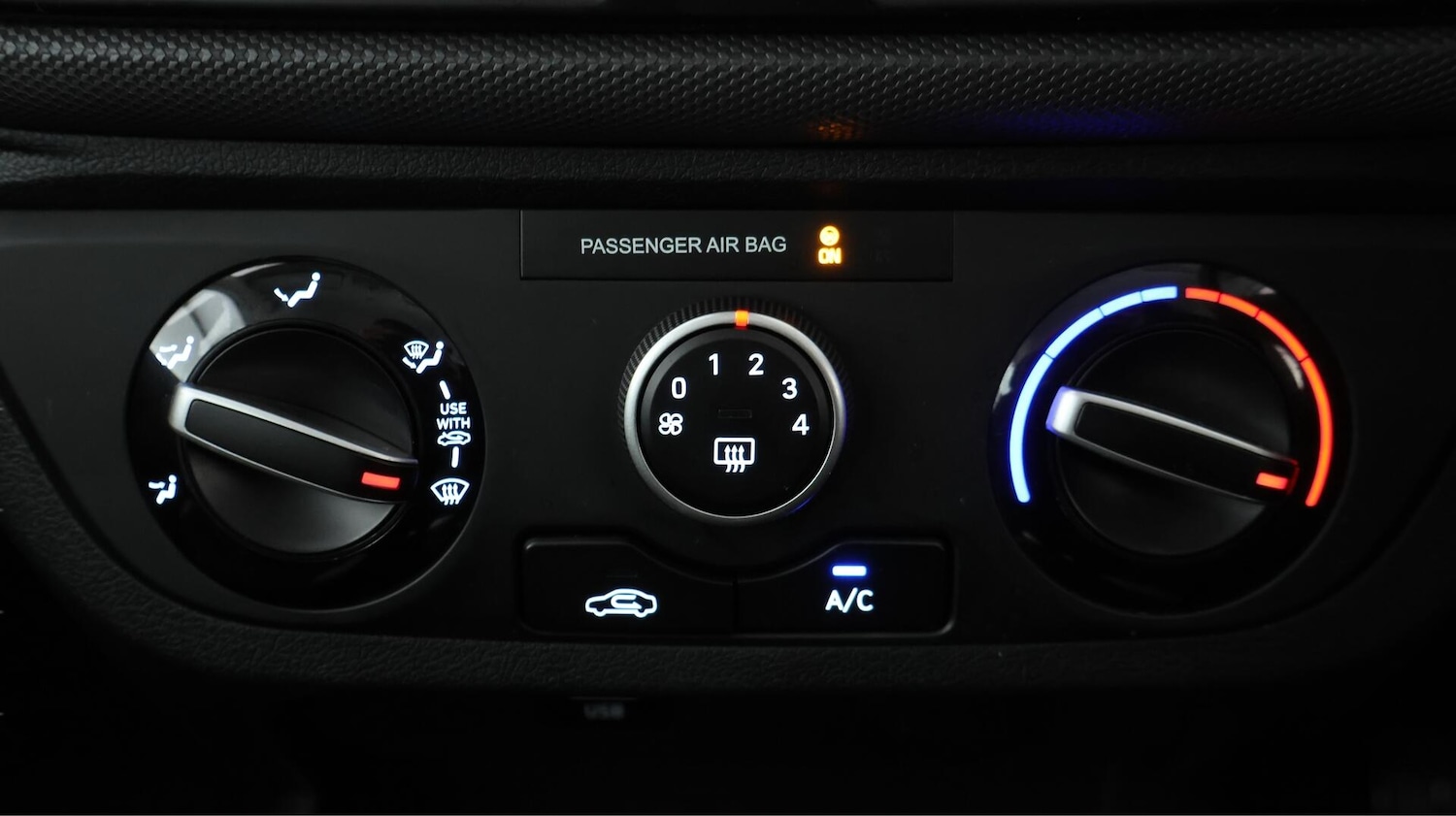 Used Hyundai i10 2021 for sale - 76591996: Photo 12