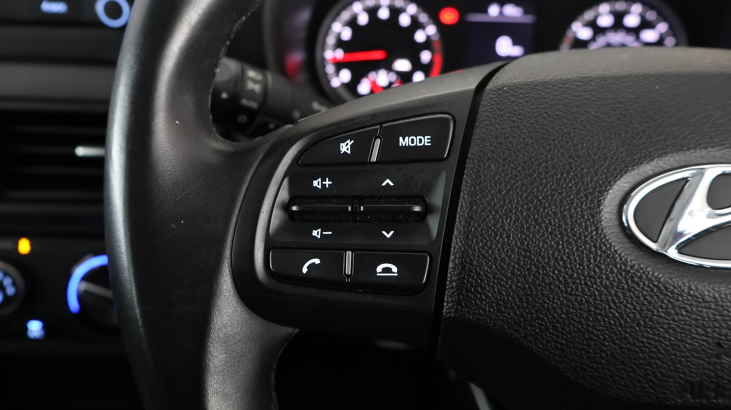 Used Hyundai i10 2021 for sale - 76591996: Photo 22