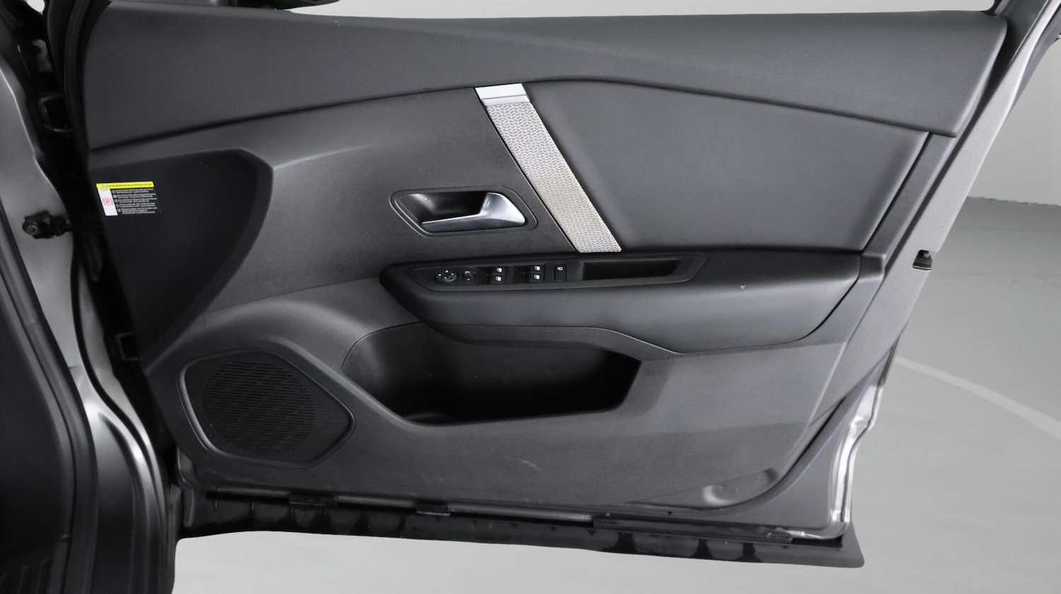 Used Citroen C4 2022 for sale - 76743239: Photo 16