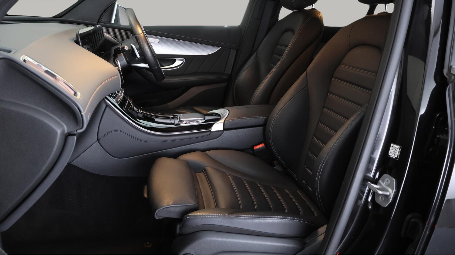 Used Mercedes-Benz EQC for sale - 76759640: Photo 14