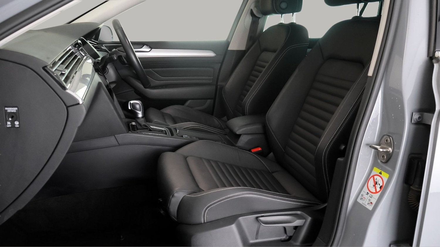 Used Volkswagen Passat 2022 for sale - 78145037: Photo 14