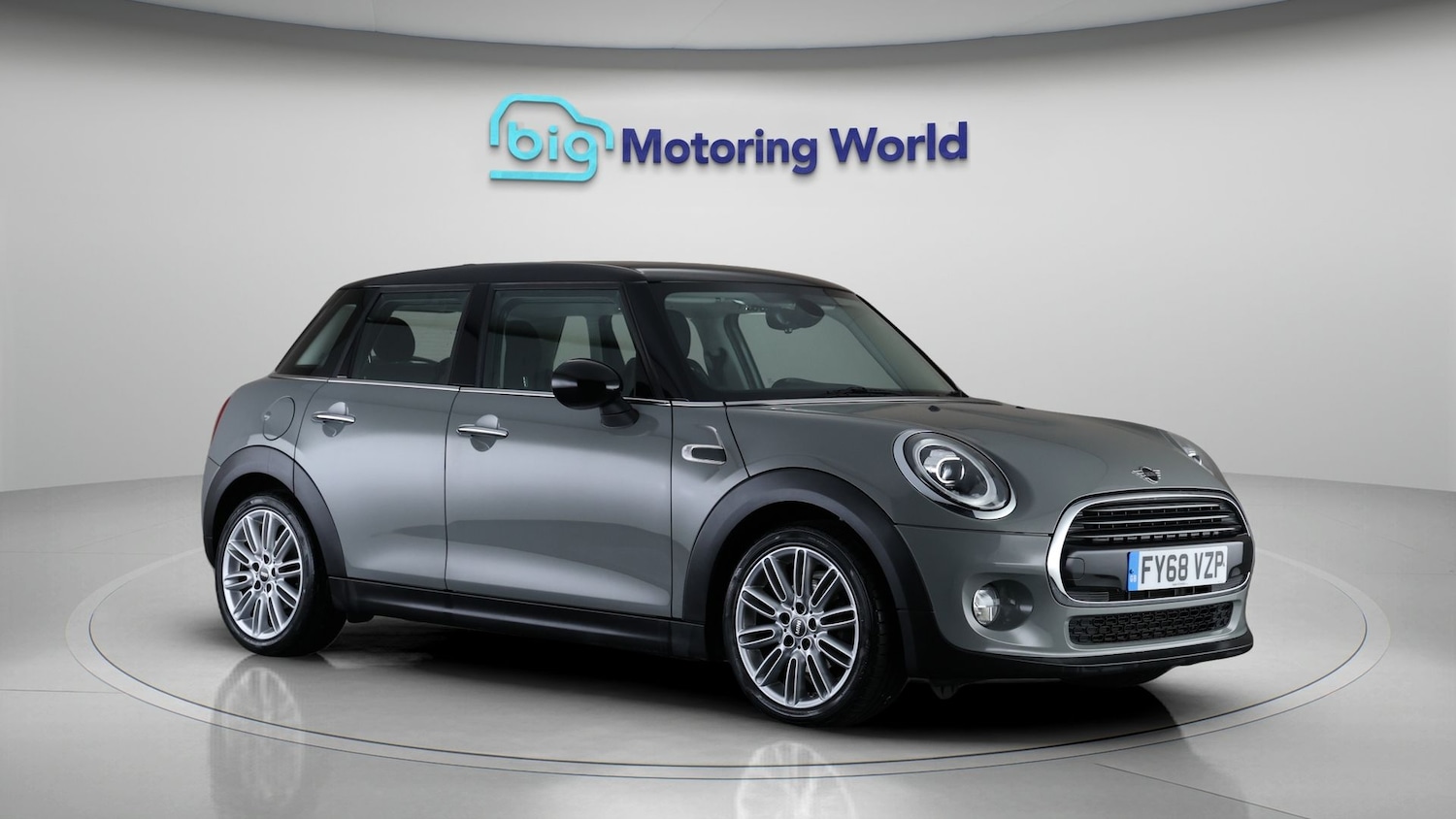 Used MINI Hatch 2018 for sale - 77319970: Photo 1