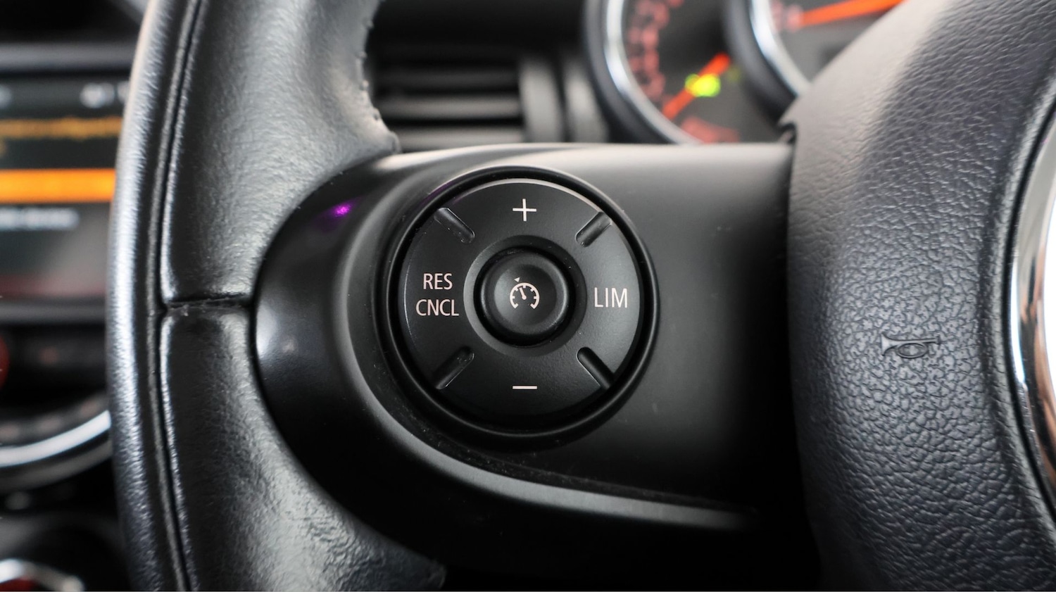 Used MINI Hatch 2018 for sale - 77319970: Photo 21