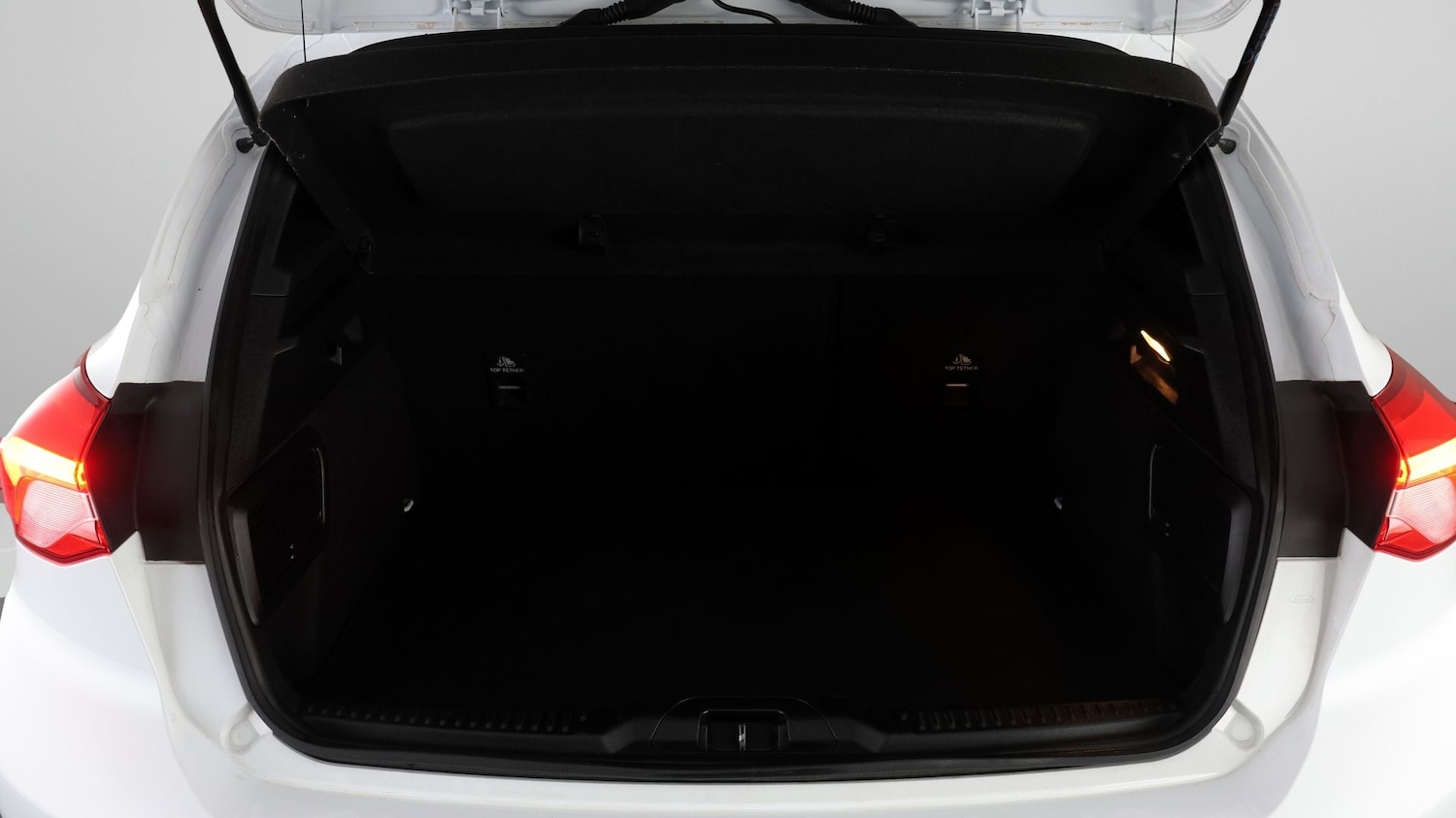 Used Ford Focus 2020 for sale - 77262083: Photo 17