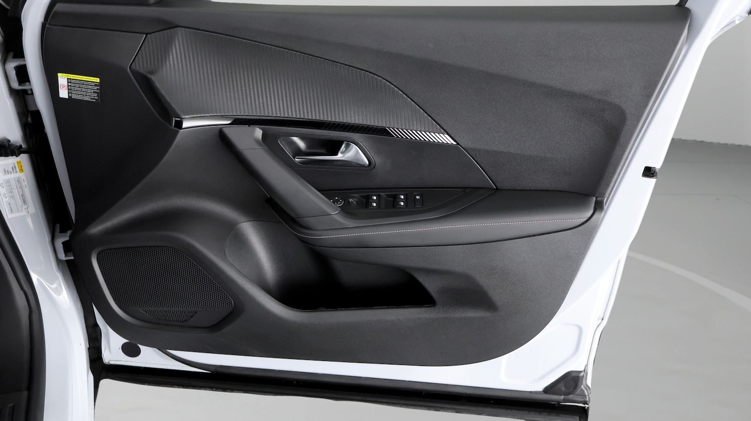 Used Peugeot 2008 2023 for sale - 78155725: Photo 14