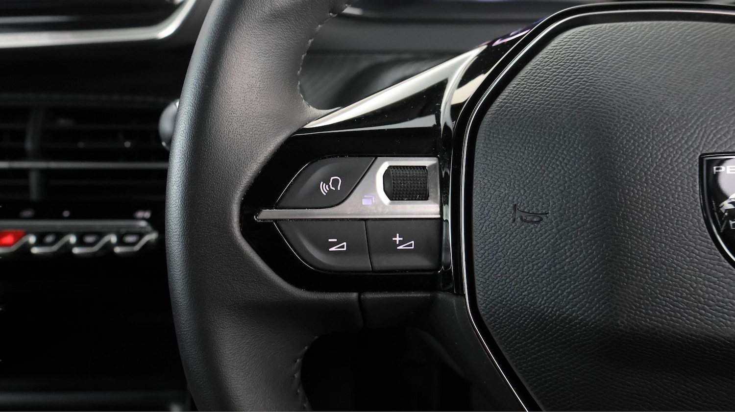 Used Peugeot 2008 2023 for sale - 78155725: Photo 19