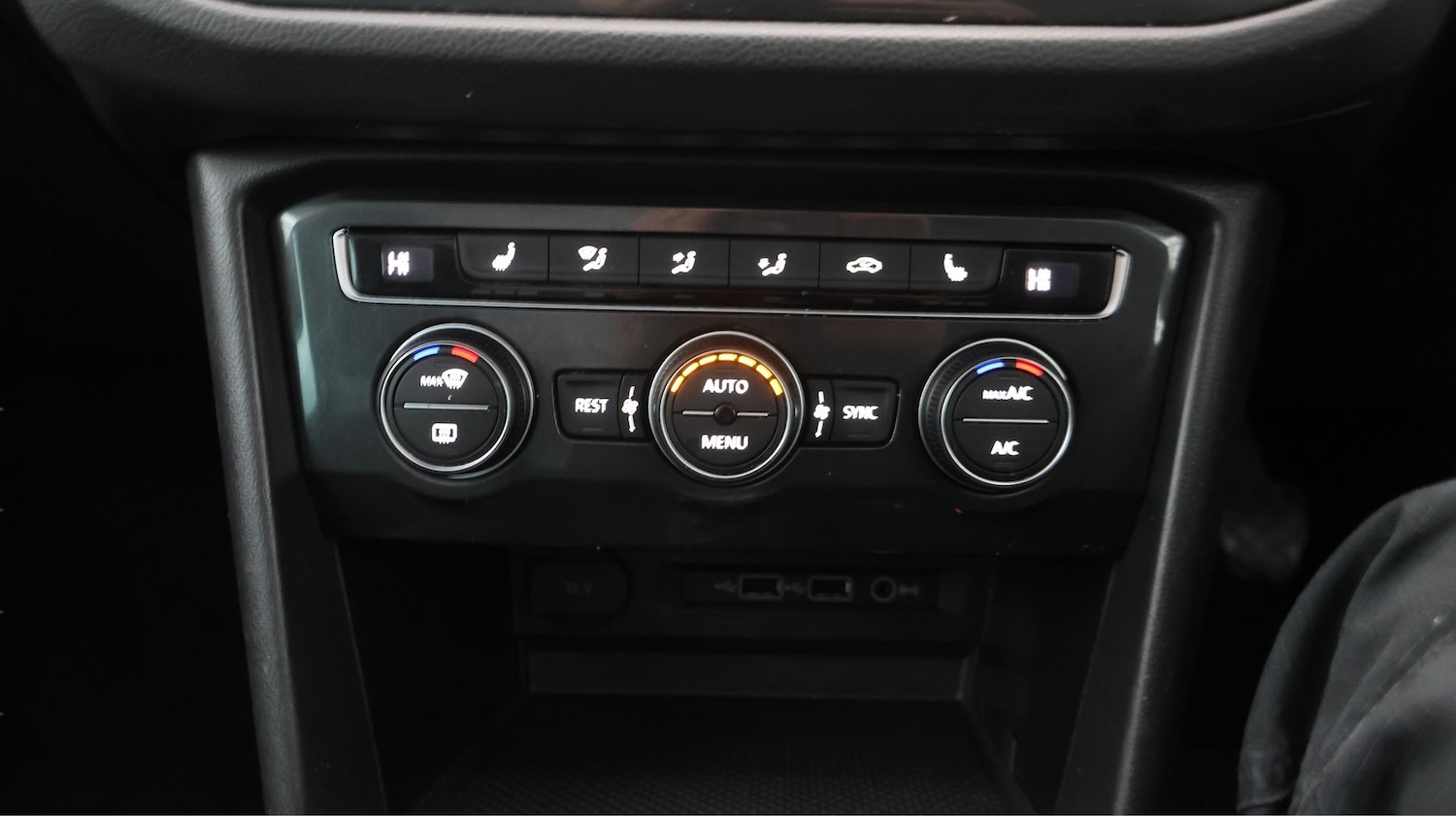 Used Volkswagen Tiguan 2018 for sale - 77198395: Photo 12