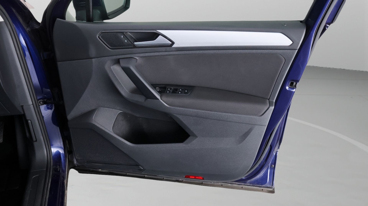 Used Volkswagen Tiguan 2018 for sale - 77198395: Photo 15