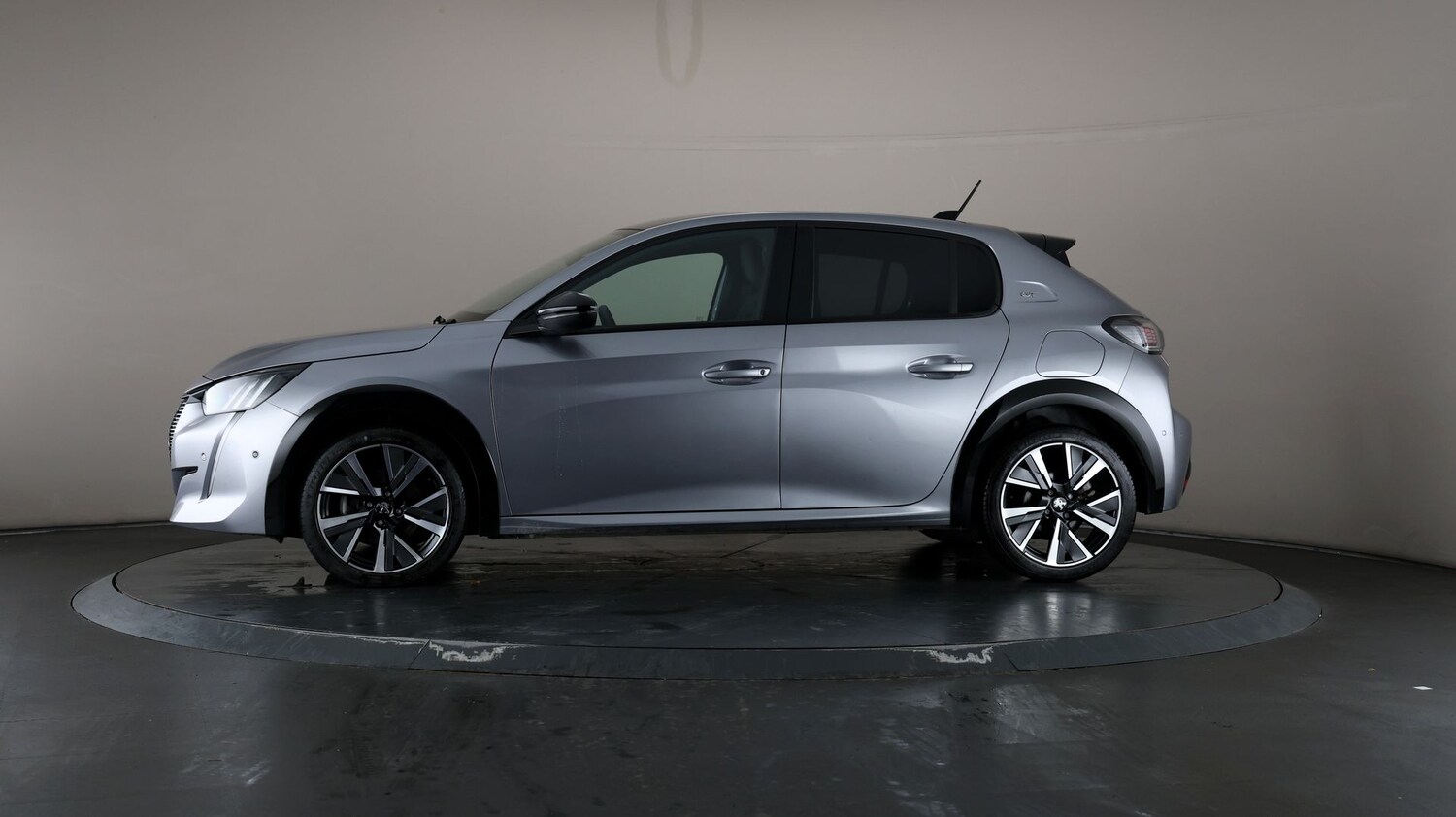Used Peugeot 208 for sale - 76811651: Photo 32