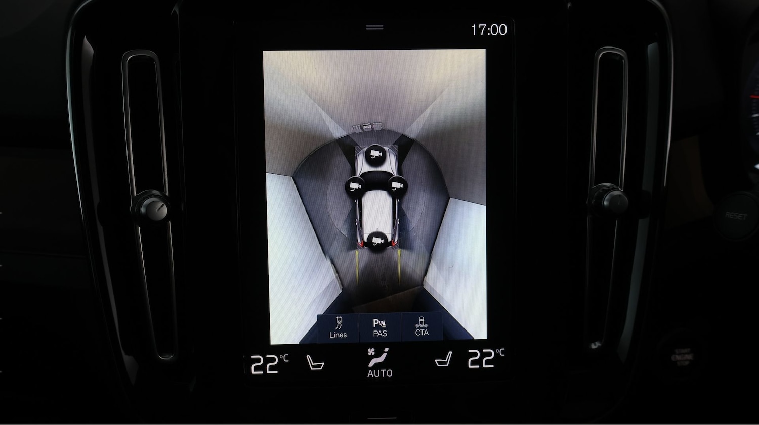 Used Volvo XC40 2022 for sale - 77981766: Photo 21