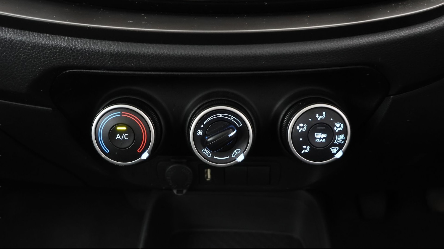 Used Toyota Aygo X 2022 for sale - 77813004: Photo 11