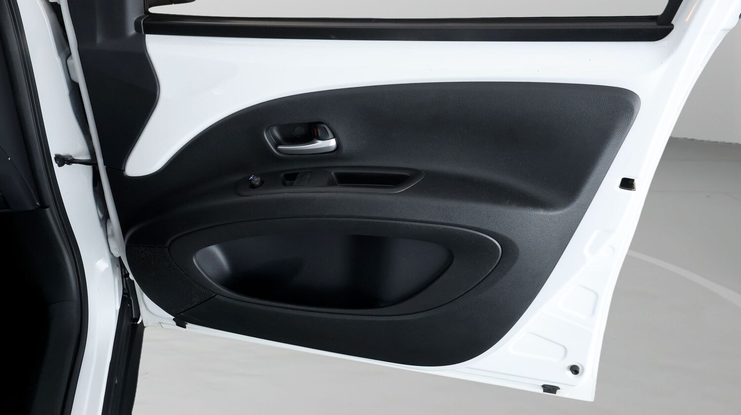 Used Toyota Aygo X 2022 for sale - 77813004: Photo 14