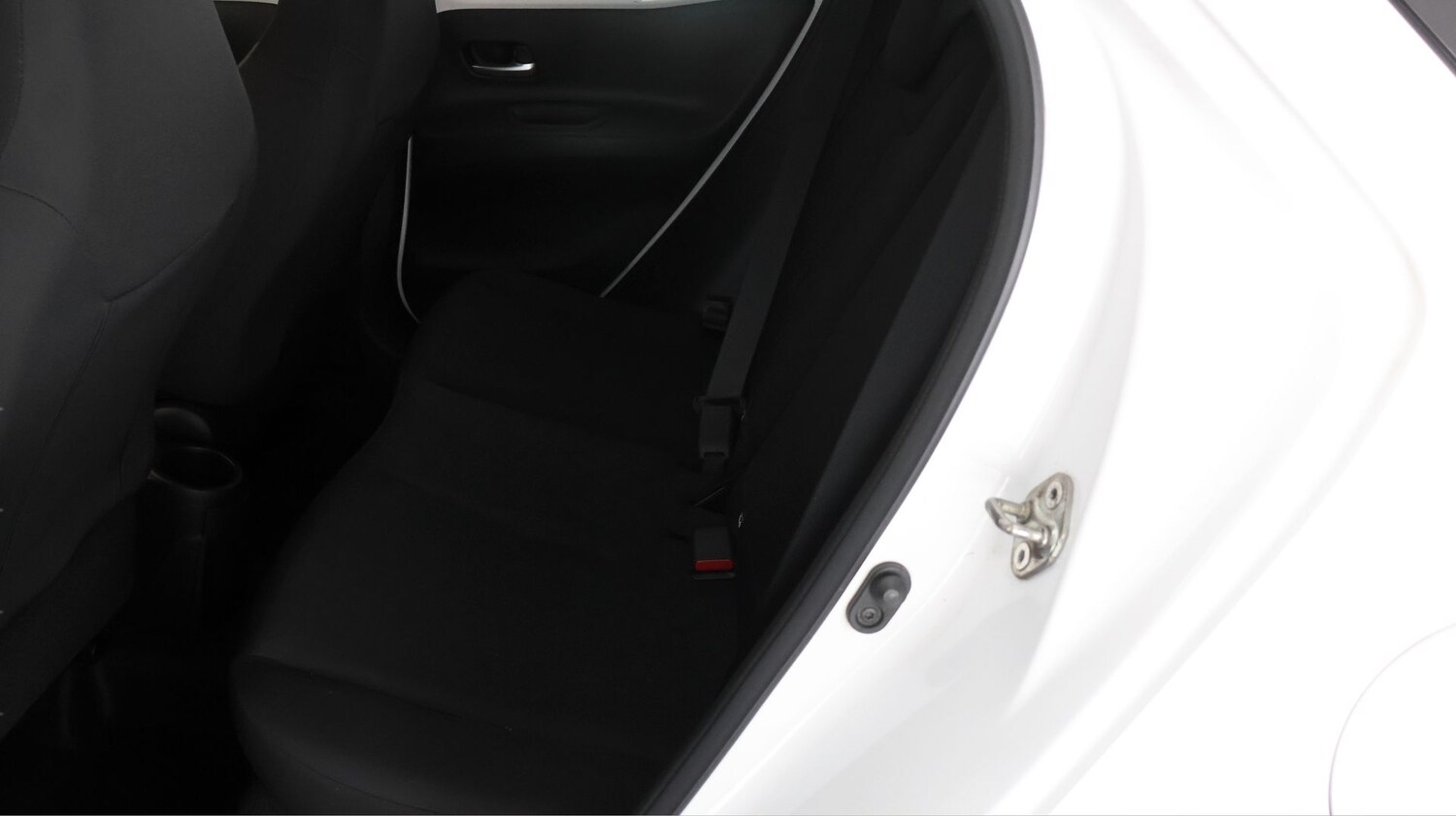 Used Toyota Aygo X 2022 for sale - 77813004: Photo 15