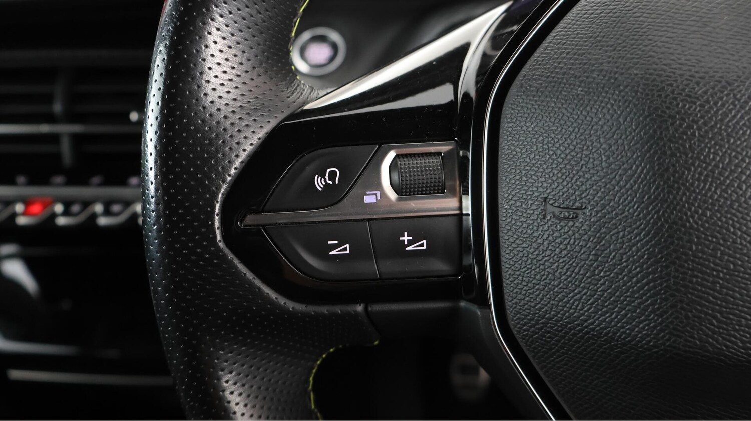 Used Peugeot 208 2021 for sale - 76315115: Photo 24