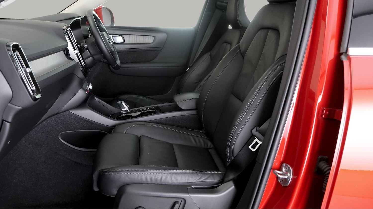 Used Volvo XC40 2022 for sale - 78011433: Photo 13