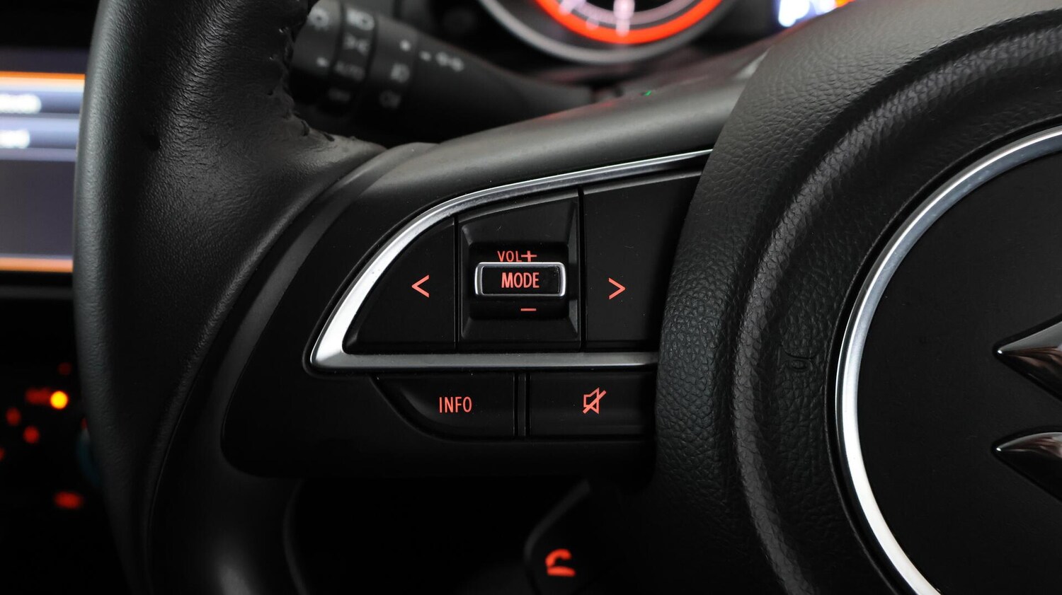 Used Suzuki Swift 2023 for sale - 76226672: Photo 25