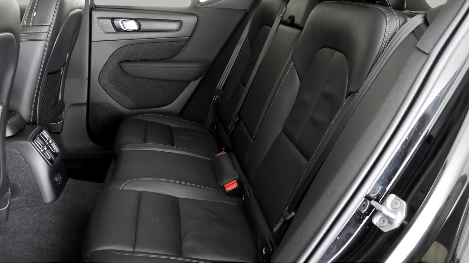 Used Volvo XC40 2021 for sale - 77264255: Photo 16